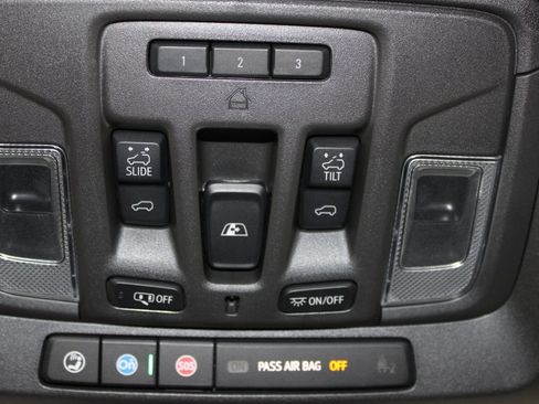 Used 2023 Chevrolet Silverado 1500 High Country w/ Technology Package AWD/4WD image 56