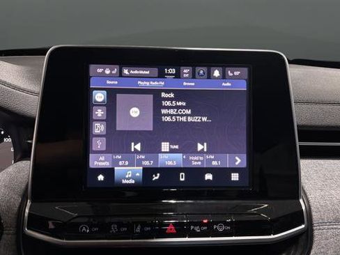 Used 2022 Jeep Compass Latitude w/ Sun and Sound Group AWD/4WD image 15