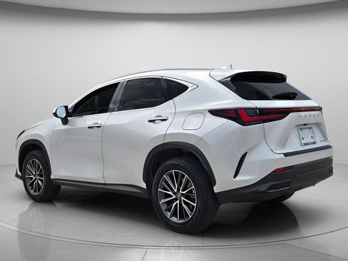 Used 2024 Lexus NX 250 FWD w/ Cold Area Package image 4