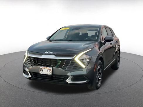 Used 2023 Kia Sportage LX image 7