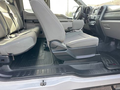 Used 2019 Ford F250 XL w/ Power Equipment Group image 8