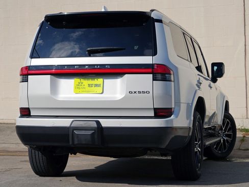 Used 2024 Lexus GX 550 w/ Cold Area Package AWD/4WD image 5