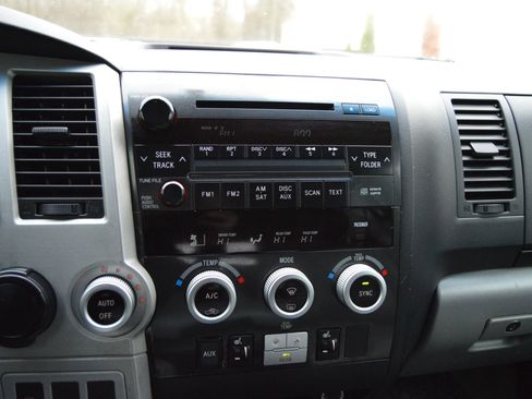 Used 2008 Toyota Sequoia Limited image 15