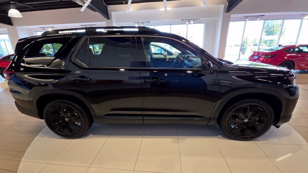New 2026 Honda Pilot Black Edition image 6
