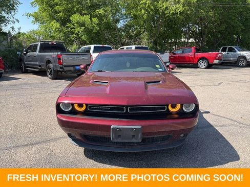 Used 2021 Dodge Challenger SXT w/ Driver Convenience Group image 2