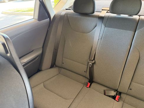 Used 2025 Kia K4 LXS FWD image 38