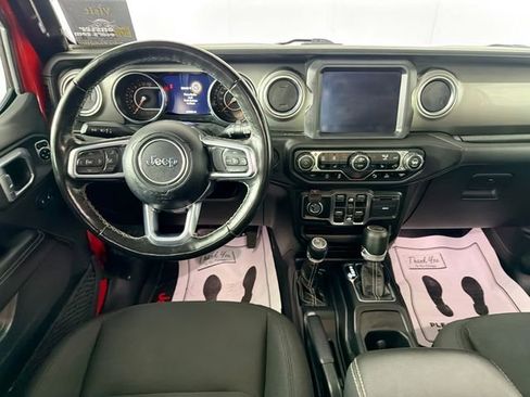 Used 2021 Jeep Wrangler Unlimited Sahara w/ Uconnect 4C Nav & Sound Group AWD/4WD image 22