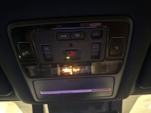 Used 2024 Toyota Grand Highlander AWD Hybrid image 38