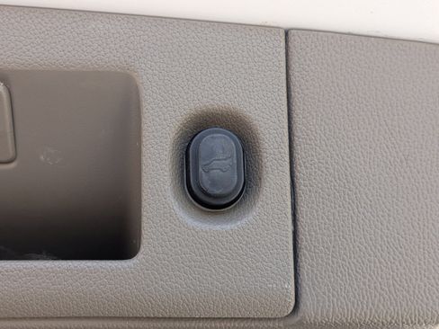 Used 2020 GMC Yukon XL SLT w/ Open Road Package image 14