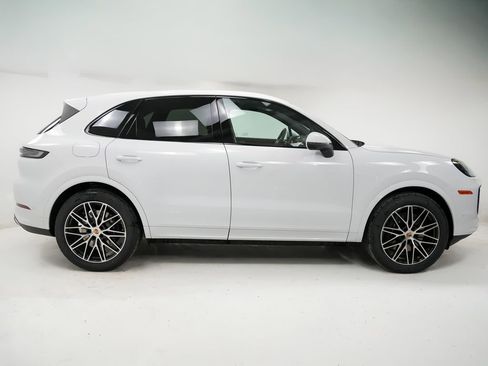 New 2026 Porsche Cayenne image 9