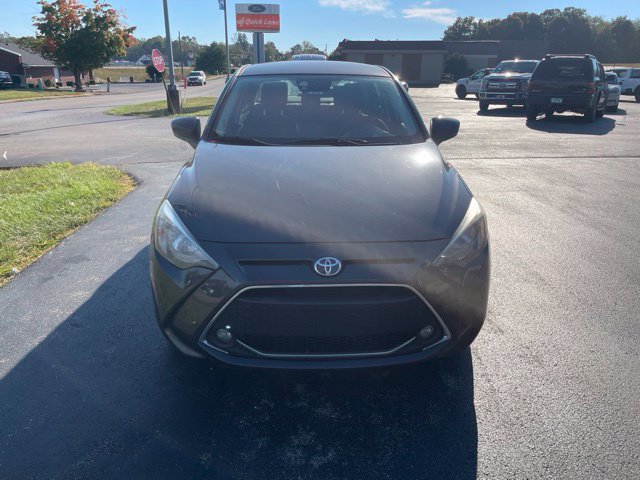 Used 2019 Toyota Yaris LE FWD image 3