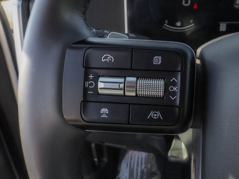 Used 2025 Hyundai Santa Fe SE image 15