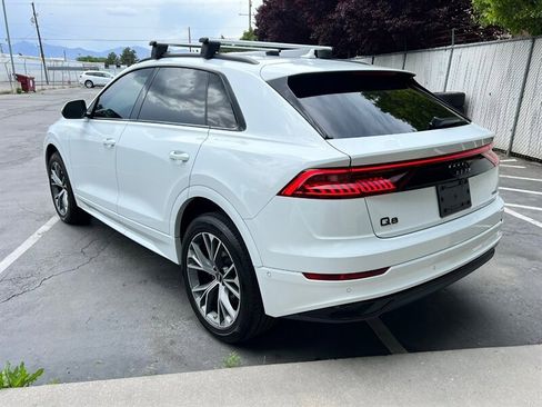 Used 2022 Audi Q8 Premium AWD/4WD image 5
