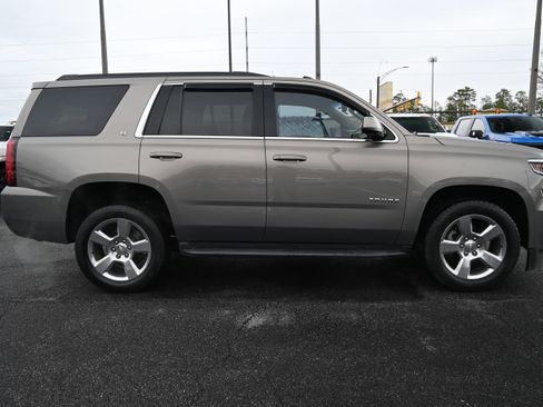 Used 2017 Chevrolet Tahoe LT image 13