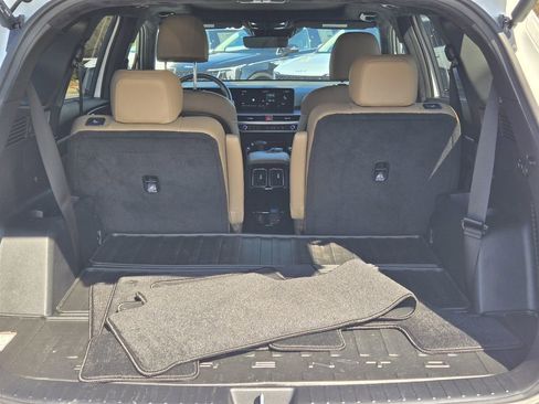 Certified 2025 Kia Sorento SX Prestige w/ Olive Brown Leather Package image 13