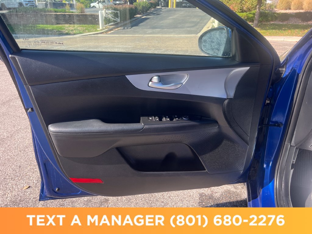 Used 2023 Kia Forte LXS FWD image 12