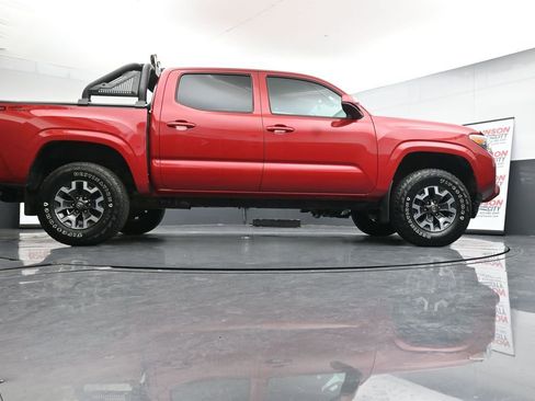 Used 2022 Toyota Tacoma SR image 41