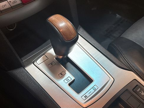 Used 2014 Subaru Outback 3.6R Limited image 24