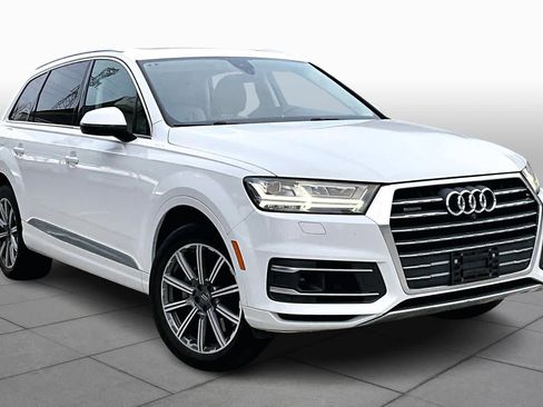 Used 2017 Audi Q7 3.0T Premium Plus image 3