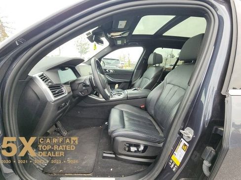 Used 2022 BMW X5 xDrive40i w/ Executive Package image 28
