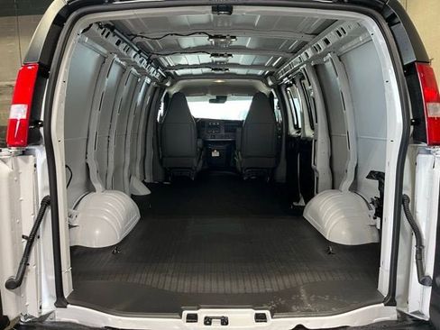 New 2026 Chevrolet Express 2500 w/ Driver Convenience Package RWD image 9