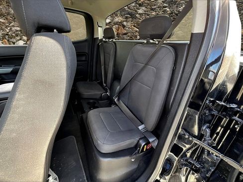 Used 2016 Chevrolet Colorado LT image 23