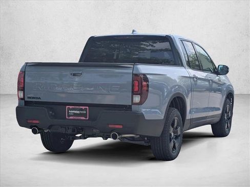 New 2026 Honda Ridgeline Black Edition image 4