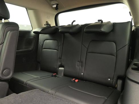 New 2026 Nissan Pathfinder SL AWD/4WD image 12