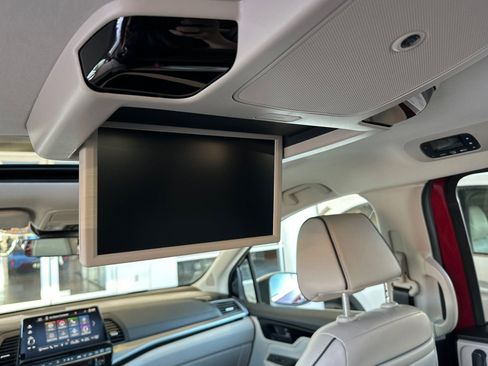 Used 2025 Honda Odyssey Touring image 17