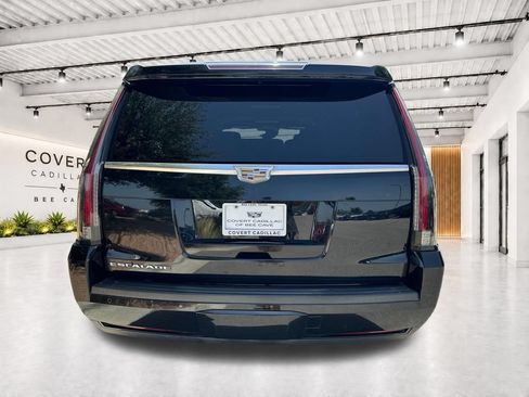 Used 2016 Cadillac Escalade ESV Platinum AWD/4WD image 9