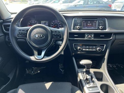 Used 2017 Kia Optima LX FWD image 11