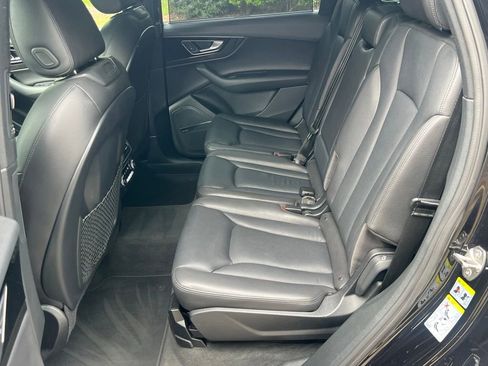 Used 2018 Audi Q7 3.0T Prestige w/ Prestige Package AWD/4WD image 13