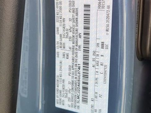 New 2025 Lincoln Corsair Reserve w/ Equipment Group 202A image 25