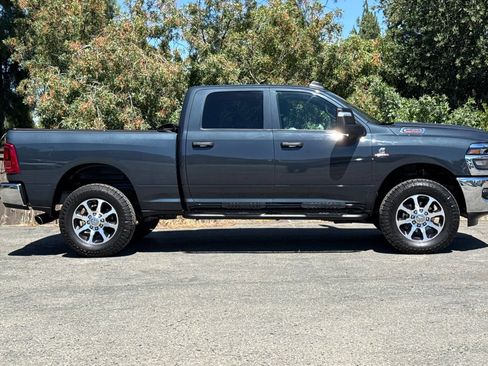 Used 2025 RAM 2500 Tradesman AWD/4WD image 3