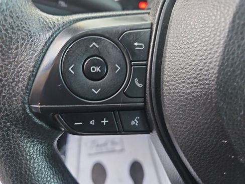 Used 2022 Toyota Corolla LE image 18