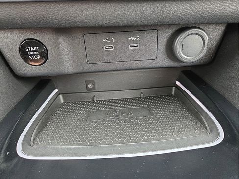 Used 2024 Nissan Rogue SL AWD/4WD image 20