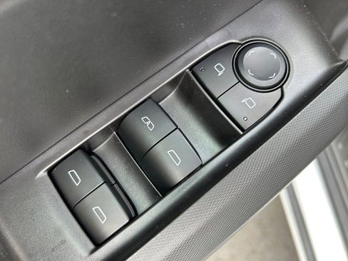 Used 2025 GMC Canyon Elevation w/ Convenience Package image 23