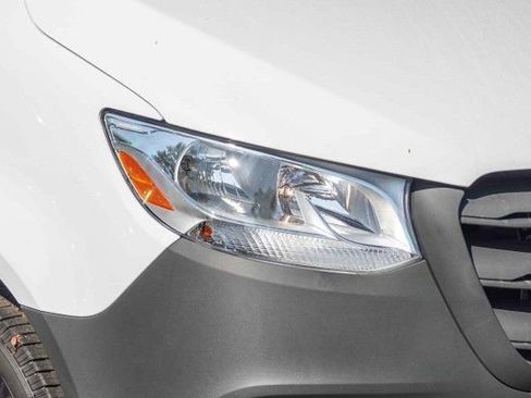 New 2025 Mercedes-Benz Sprinter 2500 image 8