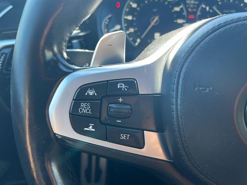 Used 2018 BMW M550i xDrive AWD/4WD image 25