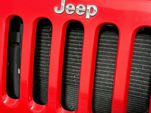Used 2017 Jeep Wrangler Sport w/ Quick Order Package 24S AWD/4WD image 15