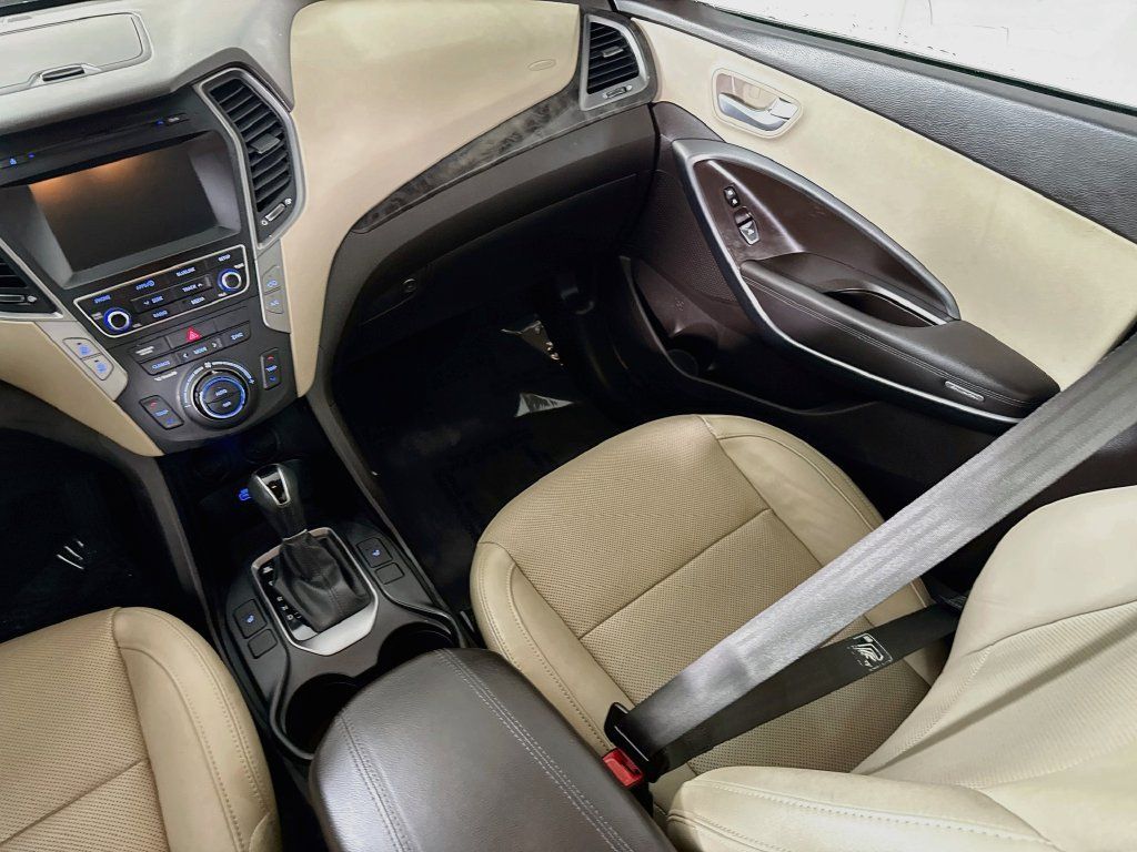 Used 2017 Hyundai Santa Fe Sport FWD image 25