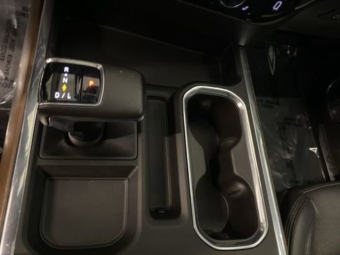 Used 2022 Chevrolet Silverado 1500 High Country w/ High Country Premium Package image 24