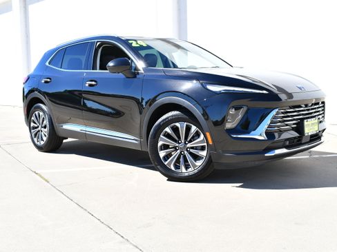 Used 2024 Buick Envision Preferred AWD/4WD image 2