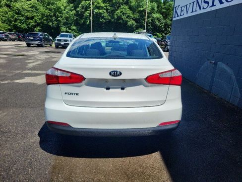 Used 2016 Kia Forte LX FWD image 7