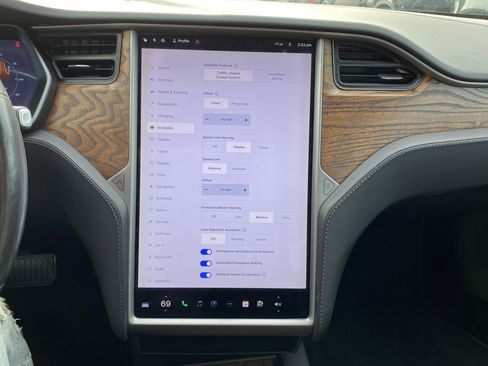 Used 2018 Tesla Model S 75D image 15