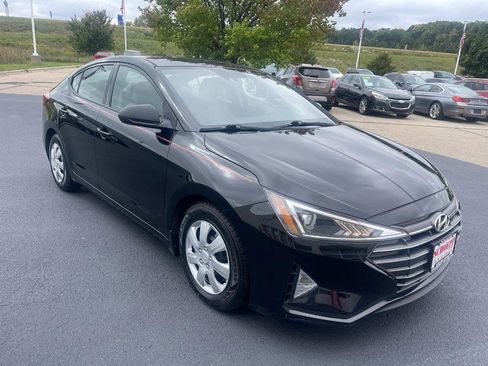 Used 2020 Hyundai Elantra SE w/ Cargo Package (C1) image 2