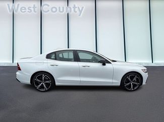 Certified 2025 Volvo S60 B5 Plus AWD/4WD video 2