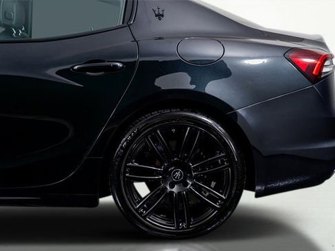 Used 2022 Maserati Ghibli Modena image 17