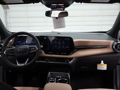 New 2026 Chevrolet Equinox ACTIV w/ Convenience Package III image 35