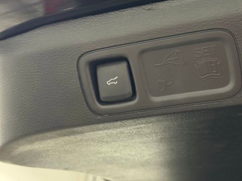 Used 2024 Ford Expedition Max Limited image 33